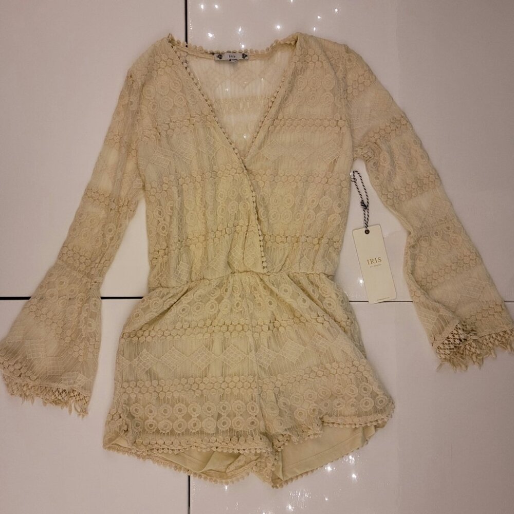 Iris | Cream Long Sleeve Romper Large